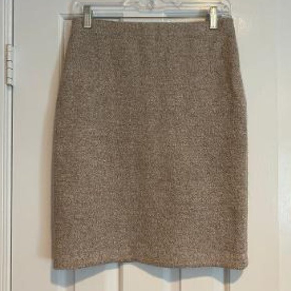 Ann Taylor Skirt - Tweed with Silver Sparkle - Picture 3 of 3